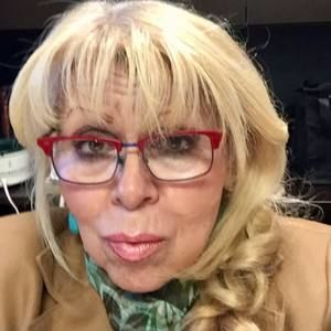 Meet your Posher, Rita